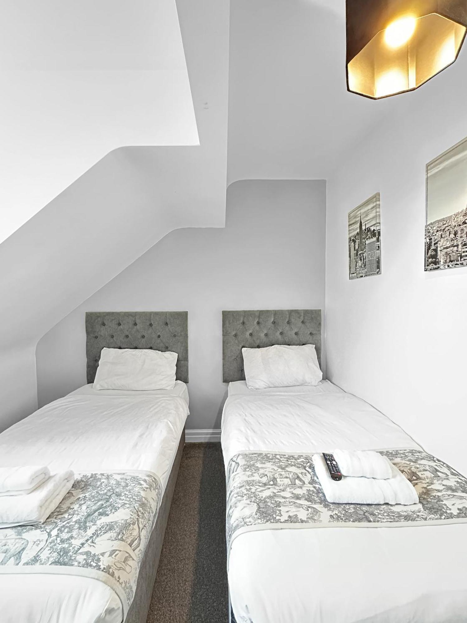 Granada Apartments Queen'S Promenade Blackpool Dış mekan fotoğraf